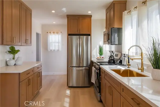 1615 67th, Los Angeles, CA 90047 - #3