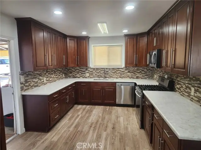 7425 Joshua View Drive, Yucca Valley, CA 92284 - #2