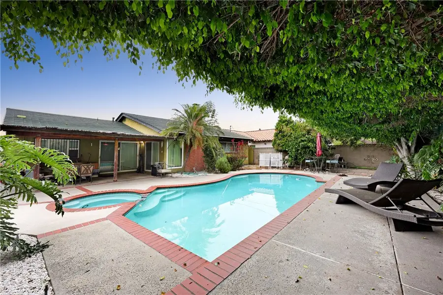 11858 Haro Ave, Downey, CA 90241 - #3