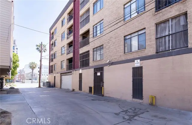 225 6th  #405, Long Beach, CA 90802 - #3