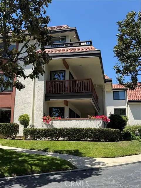 6368 Riviera, Long Beach, CA 90815