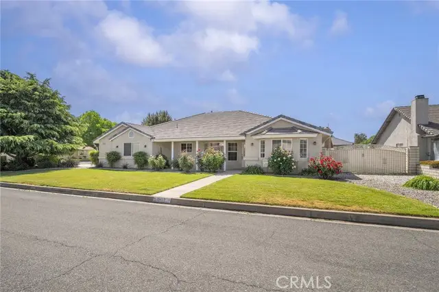 18499 Mountain Meadows, Victorville, CA 92395 - #2