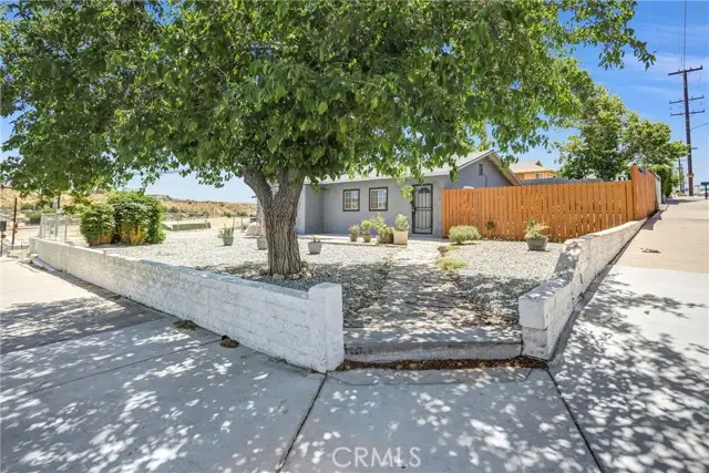 16853 Forrest, Victorville, CA 92395 - #2