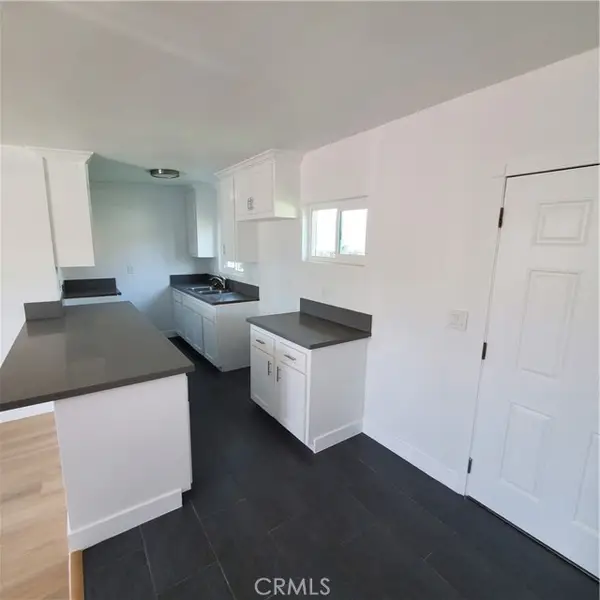 246 87th Place, Los Angeles, CA 90003
