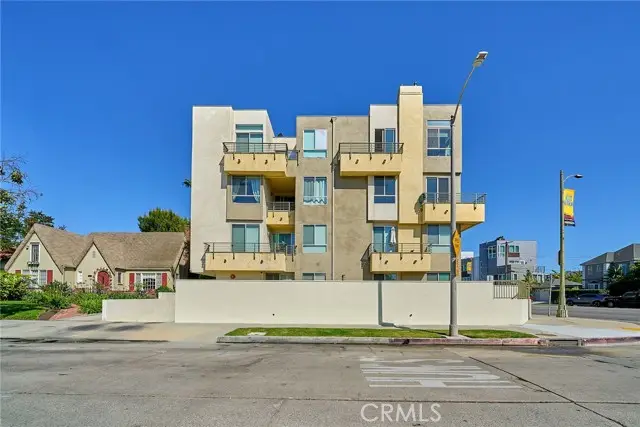 5525 Olympic Boulevard  #202, Los Angeles, CA 90036 - #2
