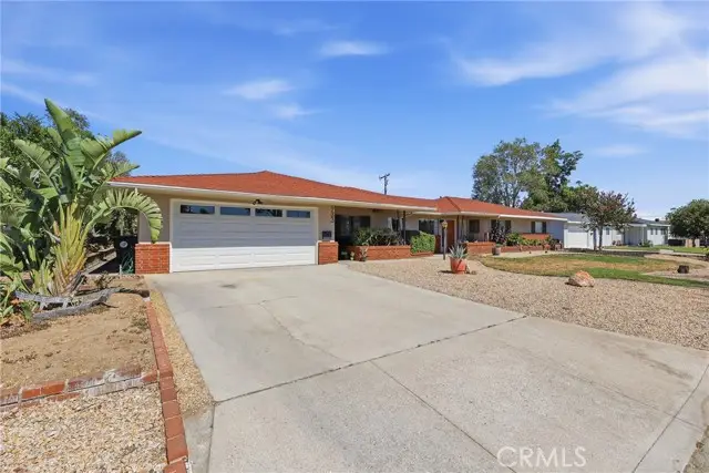 933 Pine, Rialto, CA 92376 - #3