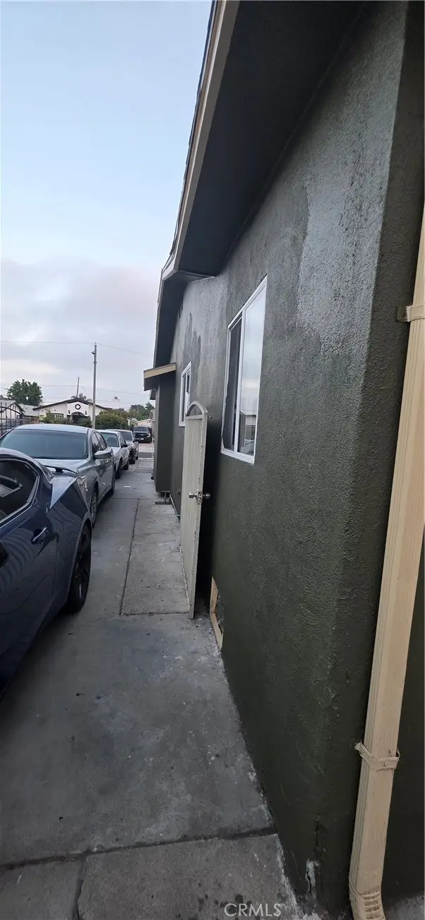 1139 65th, Inglewood, CA 90302 - #3