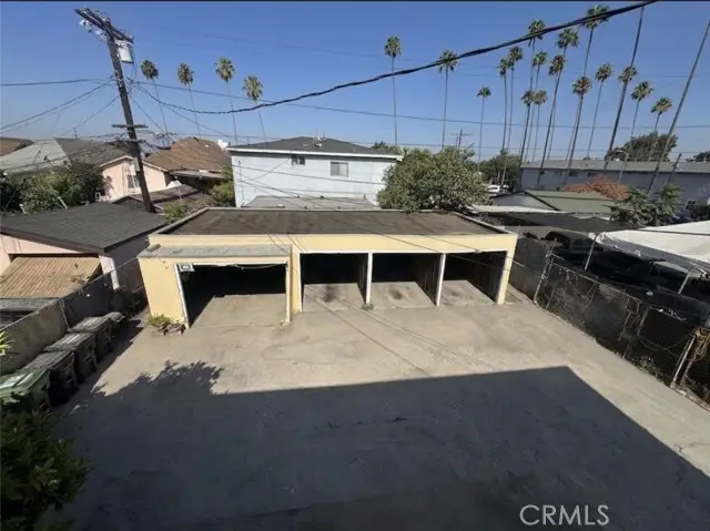 4305 San Pedro, Los Angeles, CA 90011 - #3