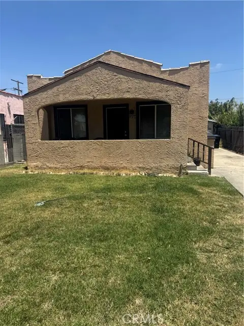 723 104th Place, Los Angeles, CA 90044