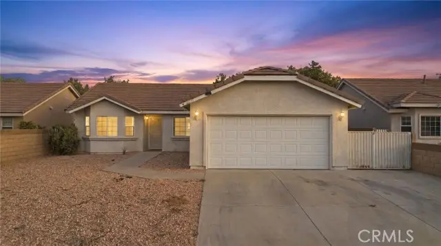 44846 Fenhold, Lancaster, CA 93535 - #1