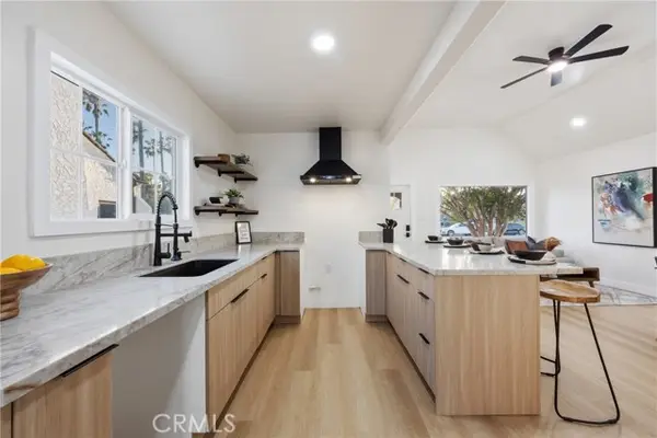 5613 Rimpau, Los Angeles, CA 90043
