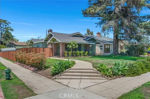 103 Harvard, Los Angeles, CA 90004