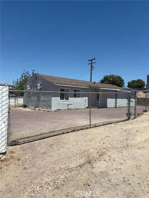 435 1st, Barstow, CA 92311