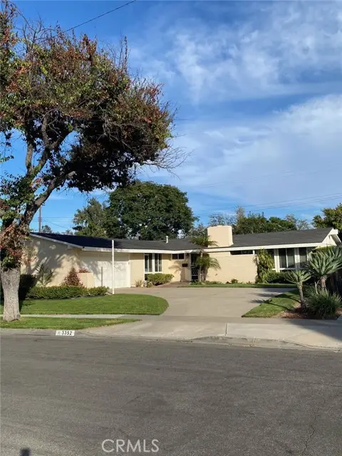 3352 Rowena, Los Alamitos, CA 90720