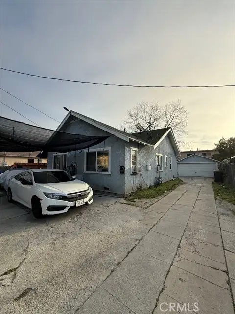 9216 Hoover, Los Angeles, CA 90044 - #2