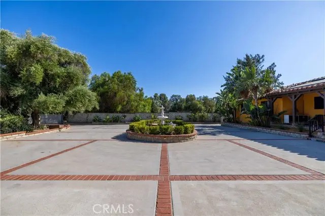 9957 Shoup Avenue, Chatsworth, CA 91311 - #2
