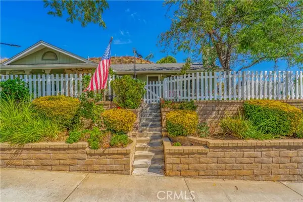 28236 Hot Springs, Canyon Country, CA 91351