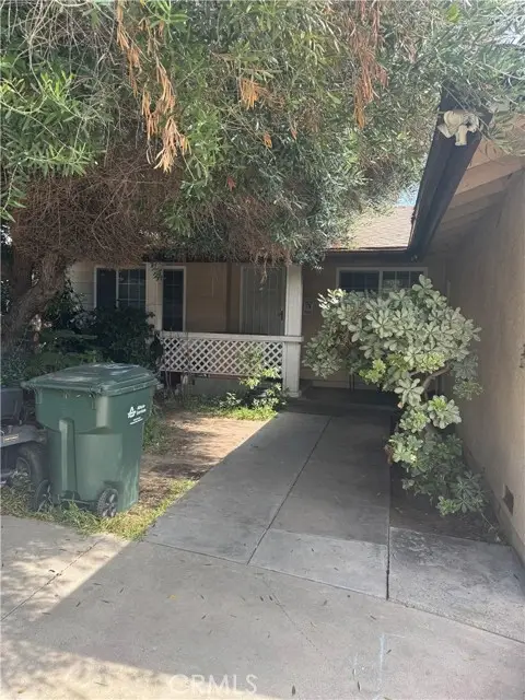 12518 Bellder, Downey, CA 90242