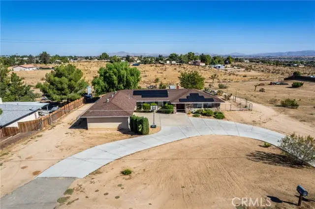 18572 Atlantic, Hesperia, CA 92345 - #2