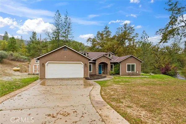 46066 Sutton Drive, Oakhurst, CA 93644