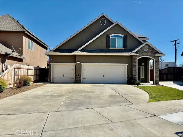 2220 N. Shady Street, Visalia, CA 93291 - #1