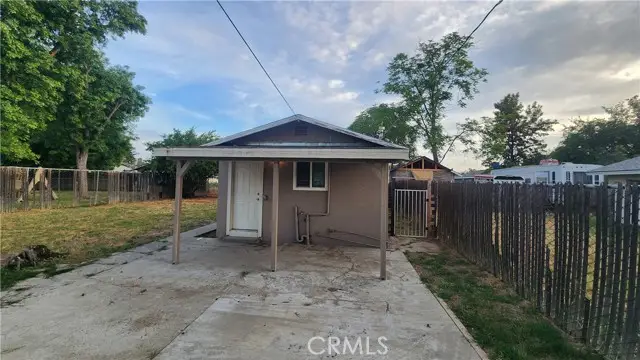 301 Braden, Hanford, CA 93230 - #2