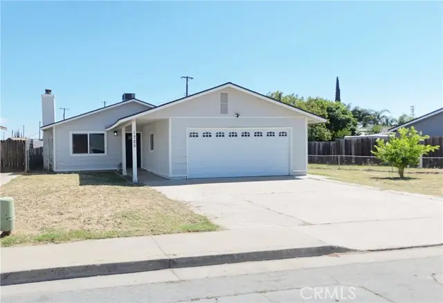 1725 Crowell Street, Livingston, CA 95334 - #2