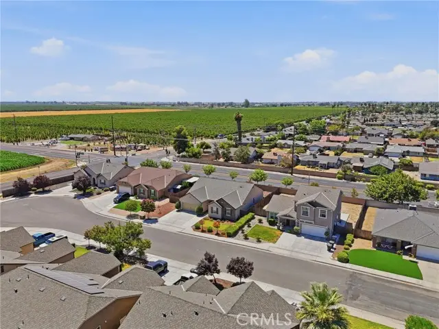 1361 Hoover Way, Hanford, CA 93230 - #3