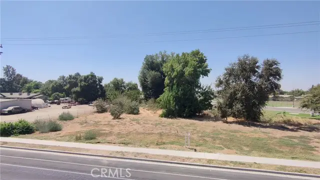 509 Farmersville Blvd, Farmersville, CA 93223 - #1