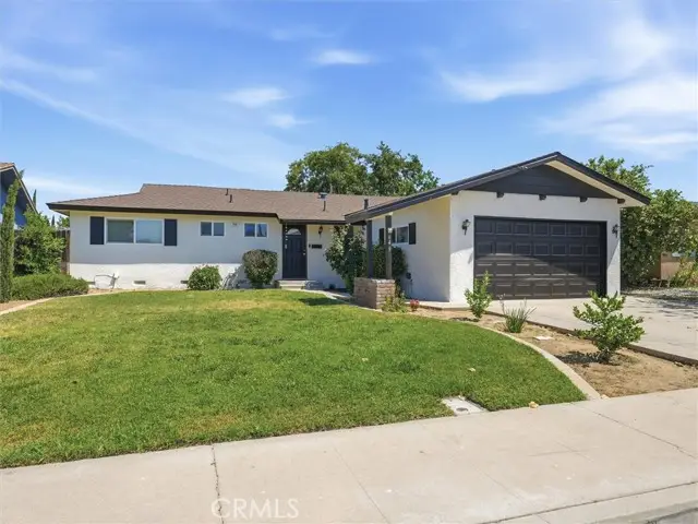 649 Ashcroft, Clovis, CA 93612 - #1