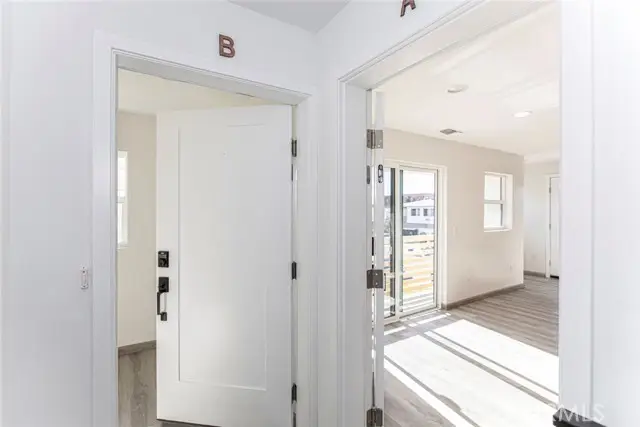 1754 Berendo Street, Los Angeles, CA 90027 - #3