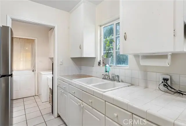 510 Tamarind, Compton, CA 90220 - Image #3