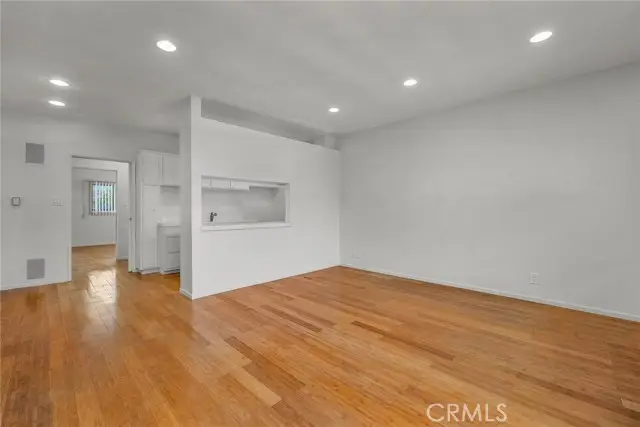 1255 Harper  #23, West Hollywood, CA 90046 - Image #3