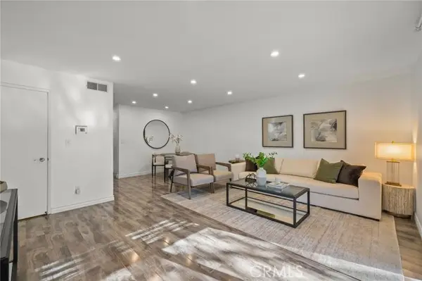 5017 Cartwright  #3, North Hollywood, CA 91601