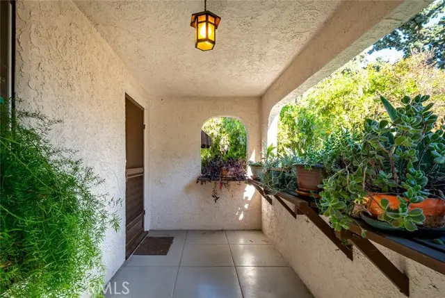 1437 Sierra Bonita Avenue, Pasadena, CA 91104 - Image #2