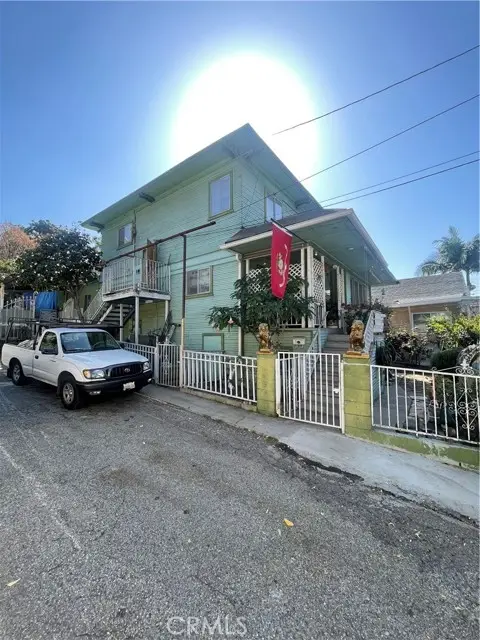 924 Mott, Los Angeles, CA 90023