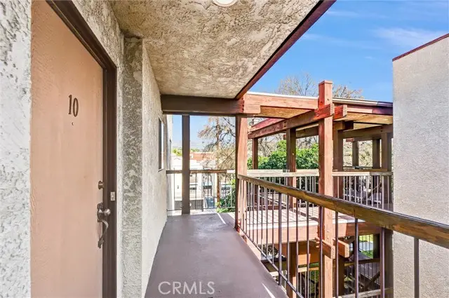 1304 Stanley  #10, Glendale, CA 91206 - Image #3