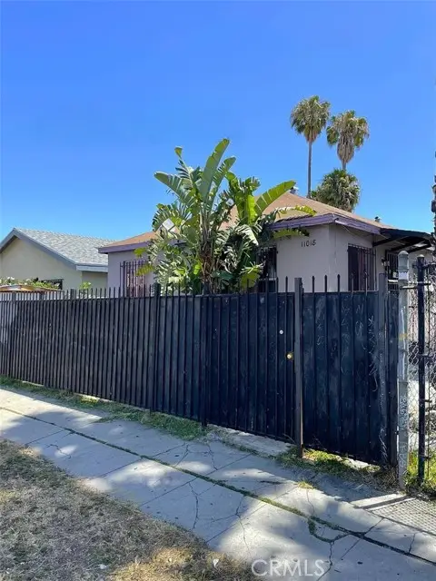 11018 Figueroa, Los Angeles, CA 90061 - #2