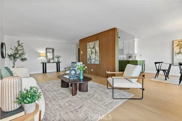 320 Stocker St  #208, Glendale, CA 91207