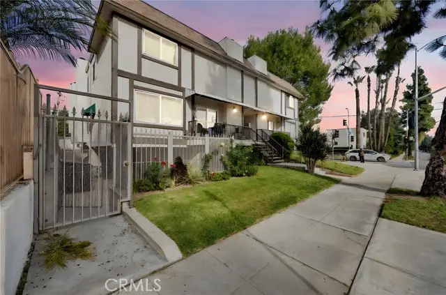 17303 Chatsworth Street  #4, Granada Hills, CA 91344 - #1