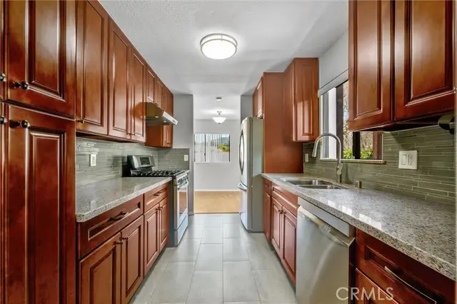 1304 Stanley, Glendale, CA 91206 - #1