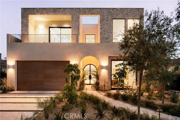 14032 Hartsook, Sherman Oaks, CA 91423