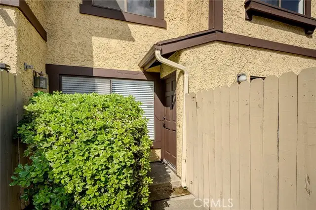 8601 Sunland Boulevard  #5, Sun Valley, CA 91352 - #2