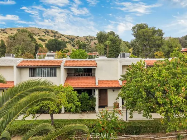 9562 Via Bernardo, Burbank, CA 91504