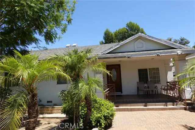 5924 Lindley Avenue, Encino, CA 91316 - #3