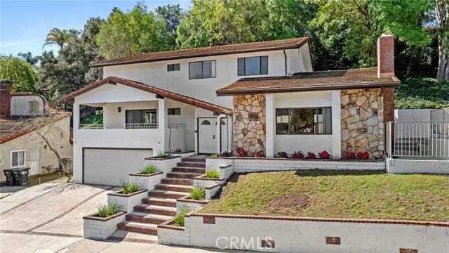 1321 Greenbriar Road, Glendale, CA 91207 - #2