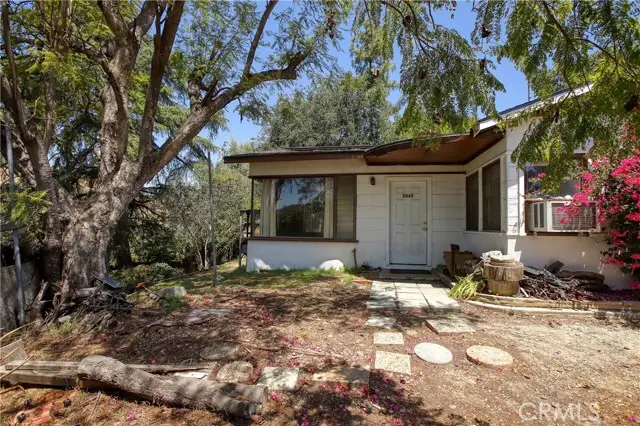 9940 Sunland Boulevard, Sunland, CA 91040 - #3