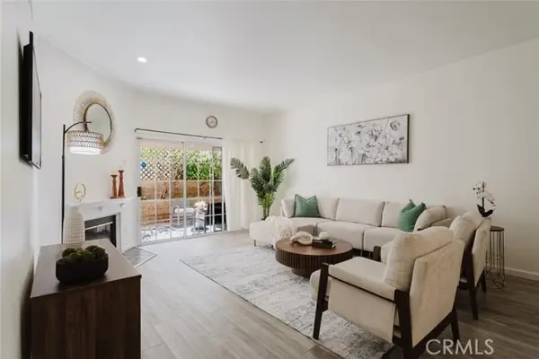 435 Valencia  #105, Burbank, CA 91501