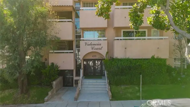 435 Valencia  #105, Burbank, CA 91501 - #3