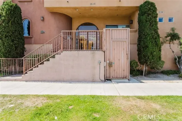 1515 Grismer Avenue  #302, Burbank, CA 91504 - #3